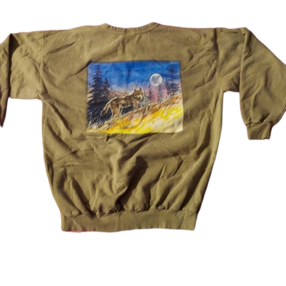 Vintage Other - Vtg Comfy Sweatshirt – Lone Wolf and the moon